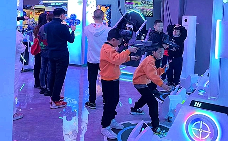 国庆假期龙岩VR科技馆火爆出圈，影动力三款vr设备成“吸客”神器