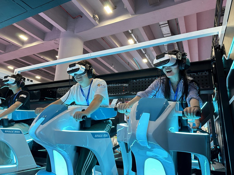 新手开VR体验馆的创业方案，首选影动力VR品牌厂家合作