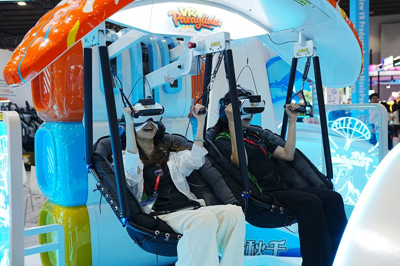 新手开VR体验馆的创业方案，首选影动力VR品牌厂家合作